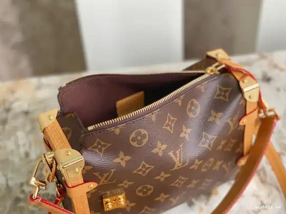 WIS VUITTON MM SIDE LOUIS TRUNK 0702